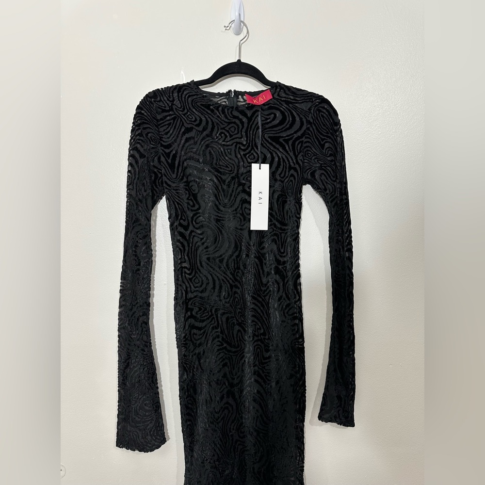 Elegant Black Long Sleeve Dress